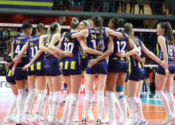 Fenerbahçe Medicana Sultanlar Ligi'nde finale yükseldi