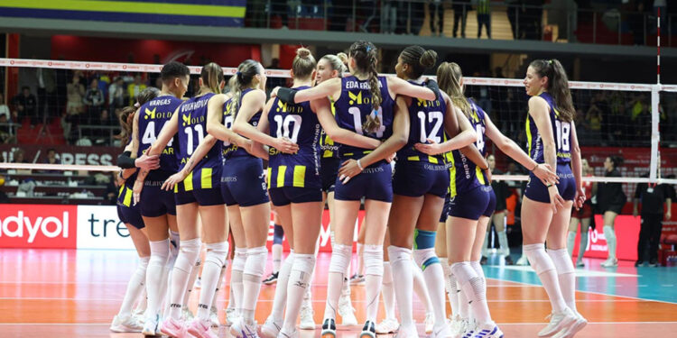 Fenerbahçe Medicana Sultanlar Ligi'nde finale yükseldi 