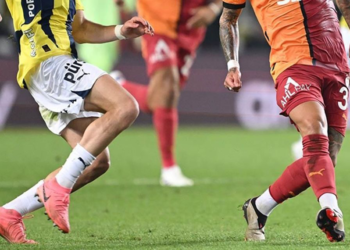 Fenerbahçe ve Galatasaray'ın ilk 11'leri açıklandı