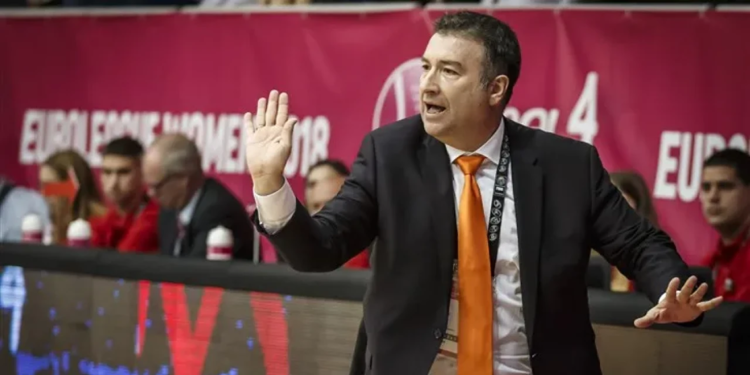 Fenerbahçe'nin yeni başantrenörü Miguel Mendez oldu