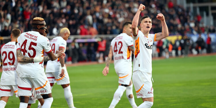 Galatasaray şampiyonluk yolunda hata yapmadı