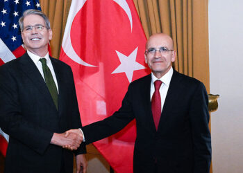 Mehmet Şimşek ABD Hazine Bakanı Scott Bessent ile görüştü