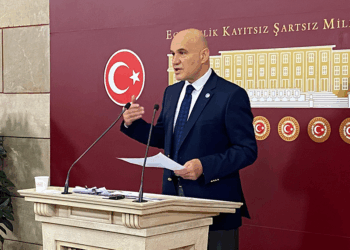 Hukuk devletinin tesisini istiyorsanız AYM kararlarına uyacaksınız