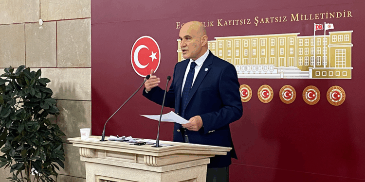 Hukuk devletinin tesisini istiyorsanız AYM kararlarına uyacaksınız