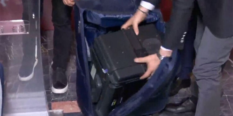 İBB'den bavullar ve kameralarla ilgili açıklama