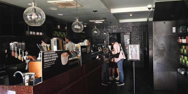 İspanya ve Portekiz'deki elektrik kesintisi giderildi