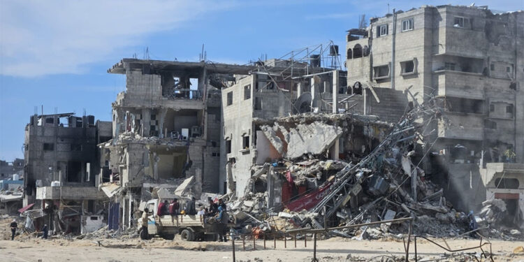 Gazze'deki El-Ehli Baptist Hastanesi'ne hava saldırısı