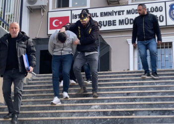 Beykoz'da haraç için iş insanının evi kurşunlandı
