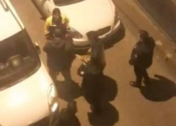 Fatih'te silahla rastgele ateş açanlar 1 kişiyi yaraladı
