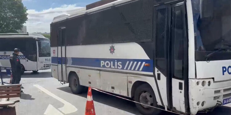 İBB'ye 2'nci dalga operasyonu; 30 kişiye tutuklama talebi