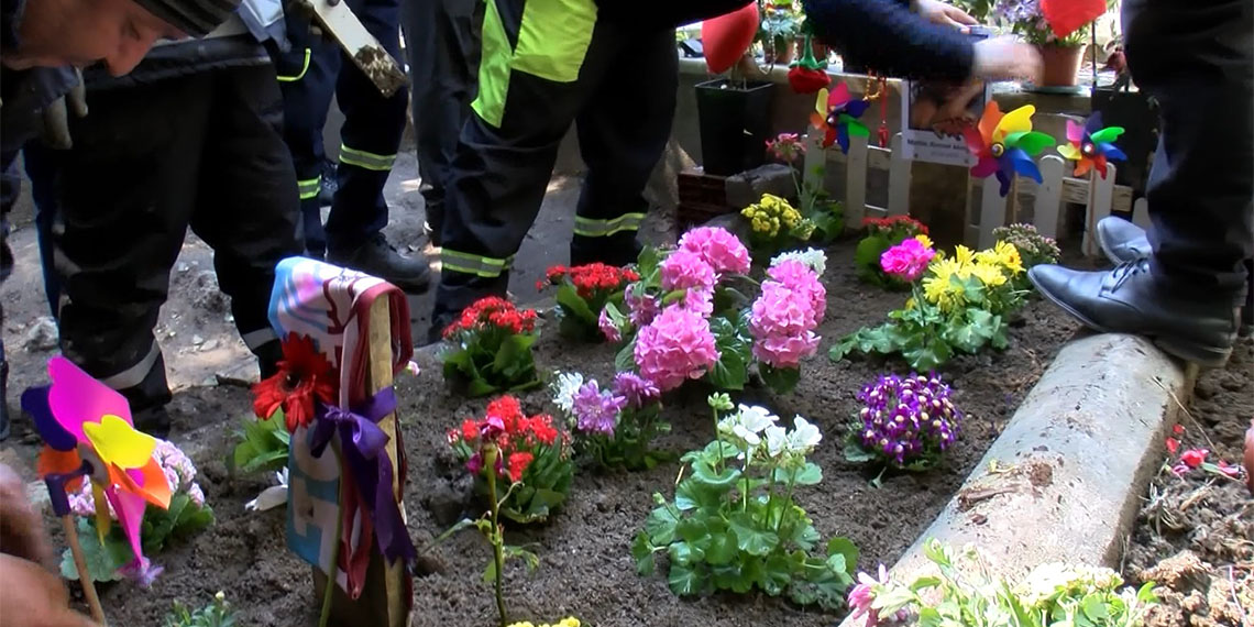 Mattia Ahmet Minguzzi'nin tahrip edilen mezarı eski haline getirildi. Minguzzi'nin mezarının tahrip edilmesi üzerine soruşturma başlatıldı.