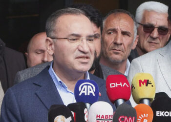 Sırrı Süreyya Önder'e ziyaretler devam ediyor