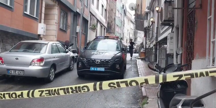 Şişli'de silahlı saldırıda 1'i hamile kadın iki kişi öldürüldü