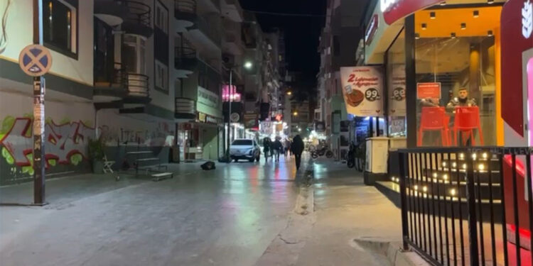 İzmir Körfezi'nde 4 büyüklüğünde deprem