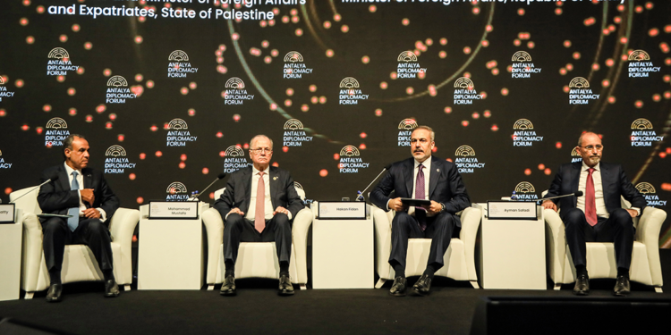 İsrail, Suriye'de huzursuzluk yaratmak istiyor