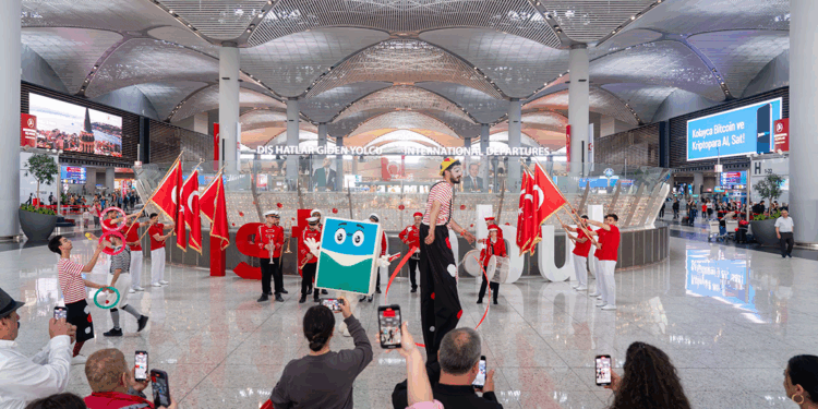 İstanbul Havalimanı'nda 23 Nisan coşkusu