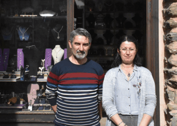 İzmirli çift, somut olmayan kültürel mirasları yaşatmaya çalışıyor