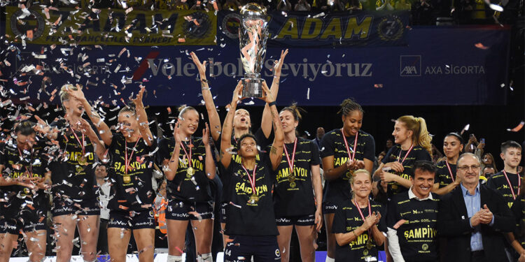 Kadınlar Kupa Voley’de şampiyon Fenerbahçe