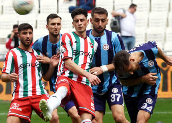 Karşıyaka'nın büyüklüğünü gösterin