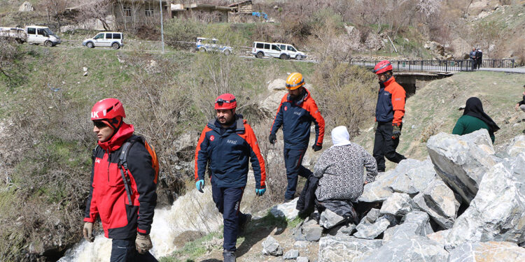 Feleknaz Keskin'i, 130 kişilik ekip arıyor