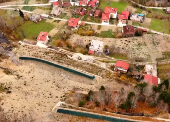 Kaya düşme tehdidine 'gabion duvar'lı kalkan