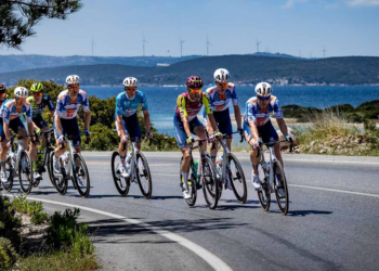 Kemer’de pedallar 60'ıncı Cumhurbaşkanlığı Bisiklet Turu için çevrilecek