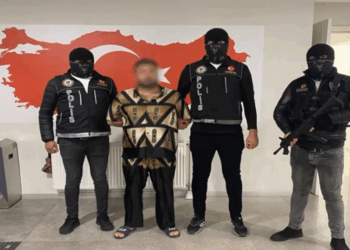 Kırmızı bültenle aranan 3 şüpheli, yurt dışında yakalandı