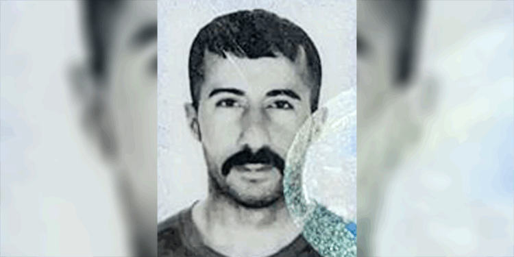 Kız arkadaşını tabancayla öldürüp intihar etti