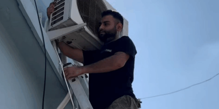 Klima ustası, 3'üncü kattan düştü