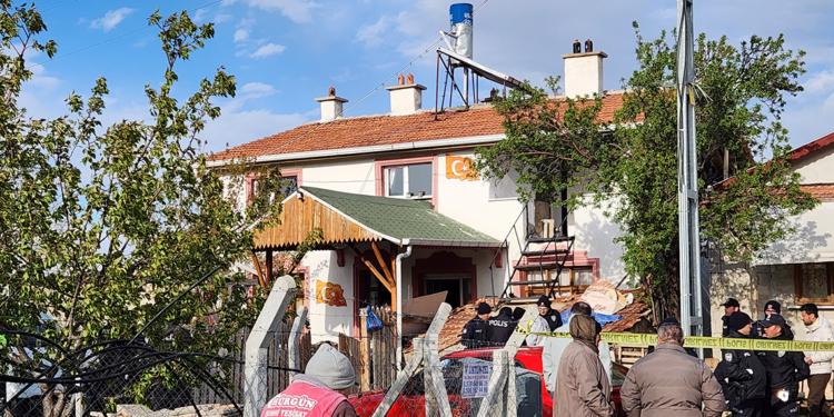 Konya'da aile dramı: Eşini öldürüp intihar etti