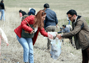 'Kuş Cenneti'nde bahar temizliği