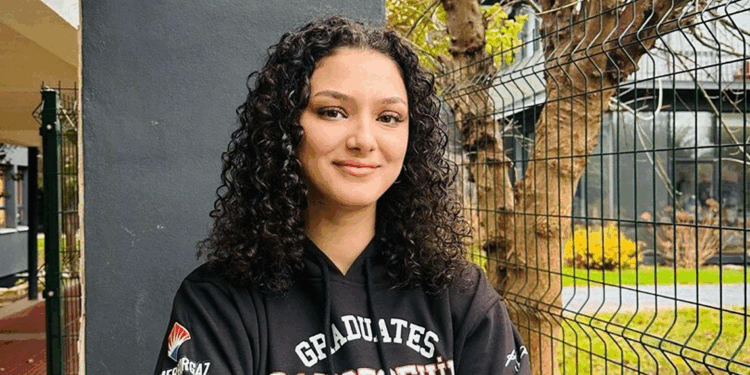 LGS birincisi İrem, dünyanın en iyi 7 üniversitesinden kabul aldı