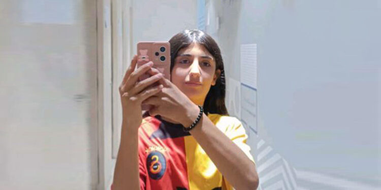 Mardin'de silahla yaralanan 14 yaşındaki Elif öldü