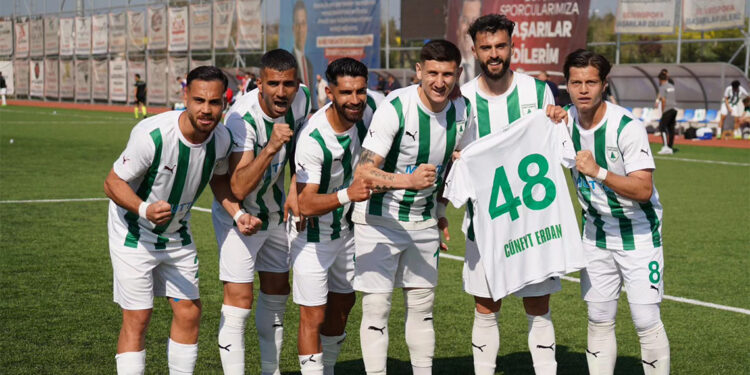 Muğlaspor tarih yazdı; Bu Şampiyonluk Menaf Başkan'a yazar