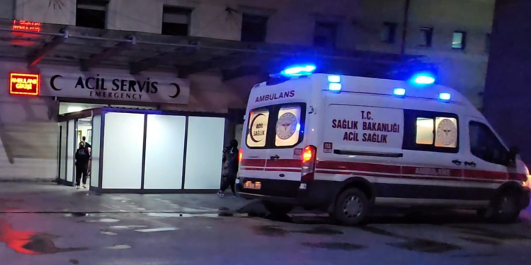 Mevlitte ikram edilen tavuklu pilavdan 17 kişi hastanelik oldu