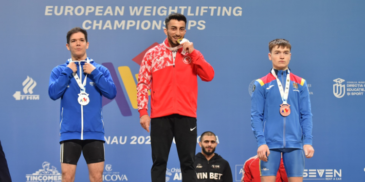 Milli halterci Harun Algül Avrupa Şampiyonası altın madalya kazandı 