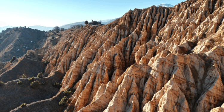 Milyonlarca yılda oluşan doğal sanat eseri; 'Şeytan Şehri Kayalıkları'
