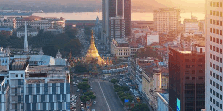 Myanmar'da 4 bin 900'den fazla mahkum serbest bırakıldı