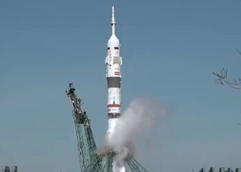 NASA astronotu ve iki Rus kozmonot ISS’e gönderildi