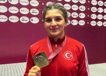 Nesrin Baş, Avrupa Güreş Şampiyonası'nı gümüş madalya ile tamamladı