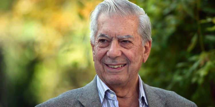 Nobel ödüllü yazar Mario Vargas Llosa hayatını kaybetti