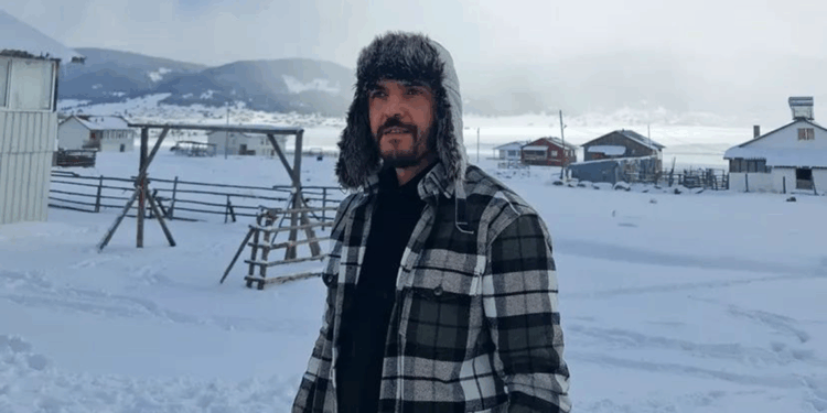 O bir seymen, o bir seyyah