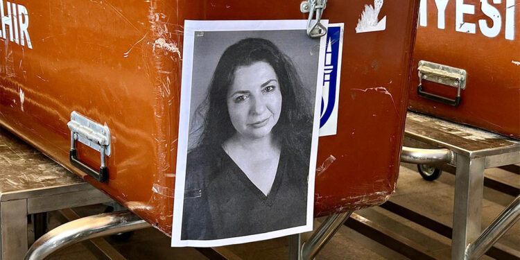 Oyuncu Leyla Okay son yolculuğuna uğurlandı