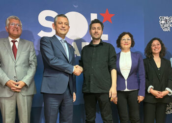 Deprem toplantısına İstanbul Büyükşehir Belediyesi davet edilmedi