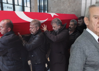 Oyuncu Ahmet Levendoğlu son yolculuğuna uğurlandı