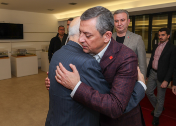 Özel'den, oğlunu kaybeden Fethi Yaşar'a taziye ziyareti