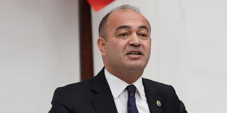 Doğu Akdeniz'de yürütülen enerji projelerinde gizli pazarlıklar mı var?