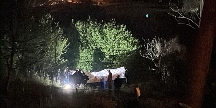 Polis memuru derede ölü bulundu