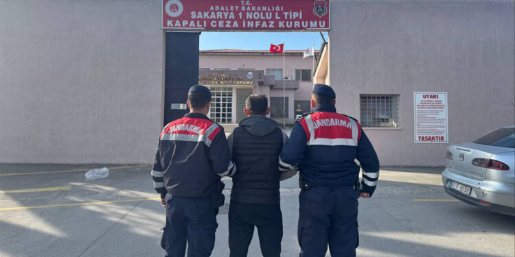 Sakarya'nın Sapanca ilçesinde silah kaçakçılığı operasyonu