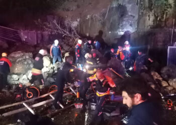 Samsun'da heyelan; baba ve 2 çocuğu öldü